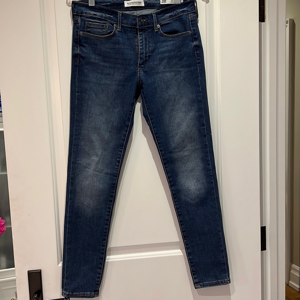 Banana Republic- Women’s, never worn, size 28 skinny ankle denim.
